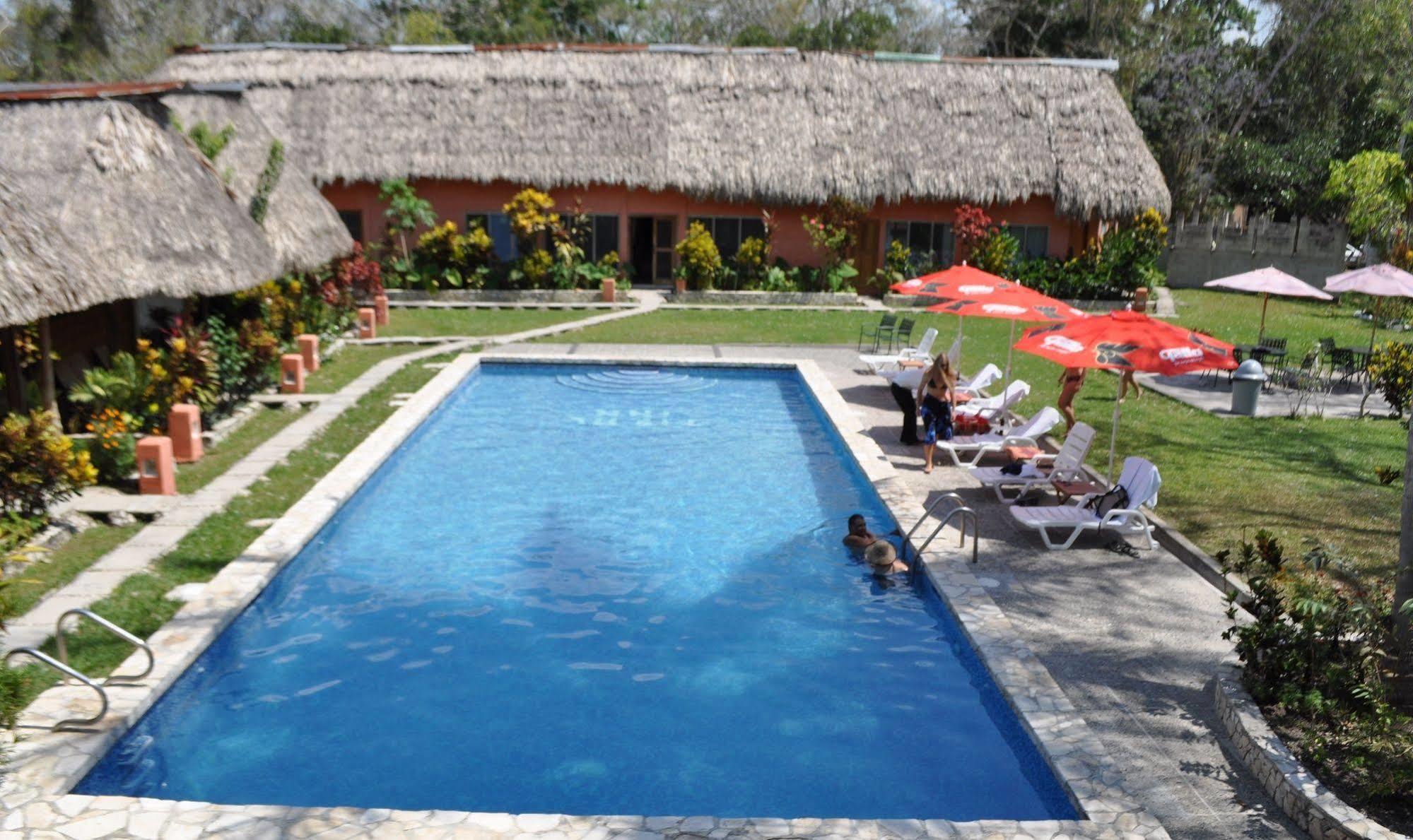 Hotel Tikal Inn Eksteriør billede